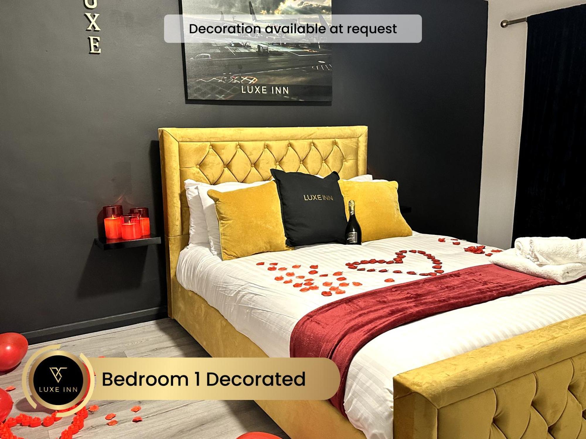 4 Bedroom House, Heathrow Airport, Luxe Inn Colnbrook Ngoại thất bức ảnh