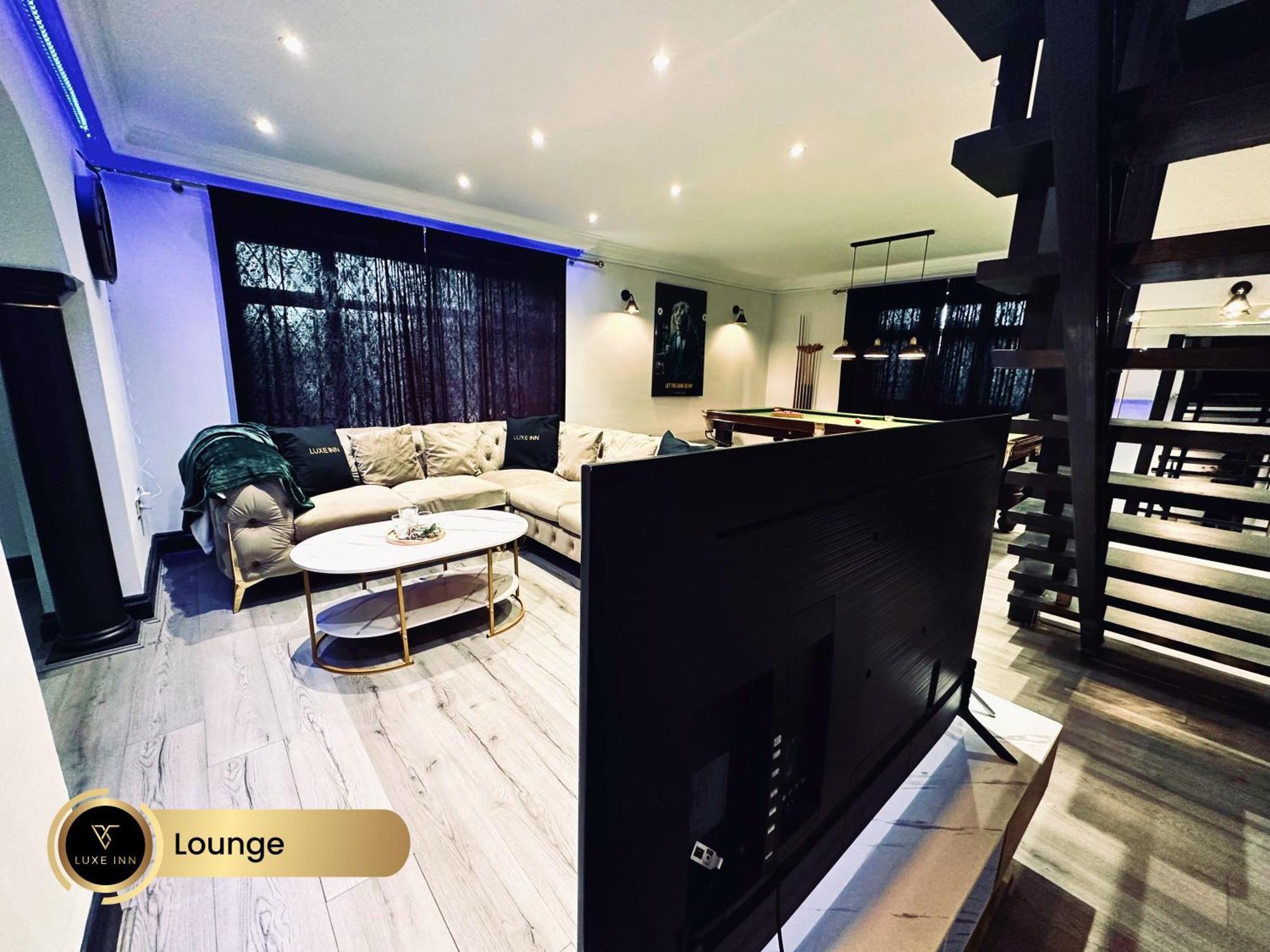 4 Bedroom House, Heathrow Airport, Luxe Inn Colnbrook Ngoại thất bức ảnh