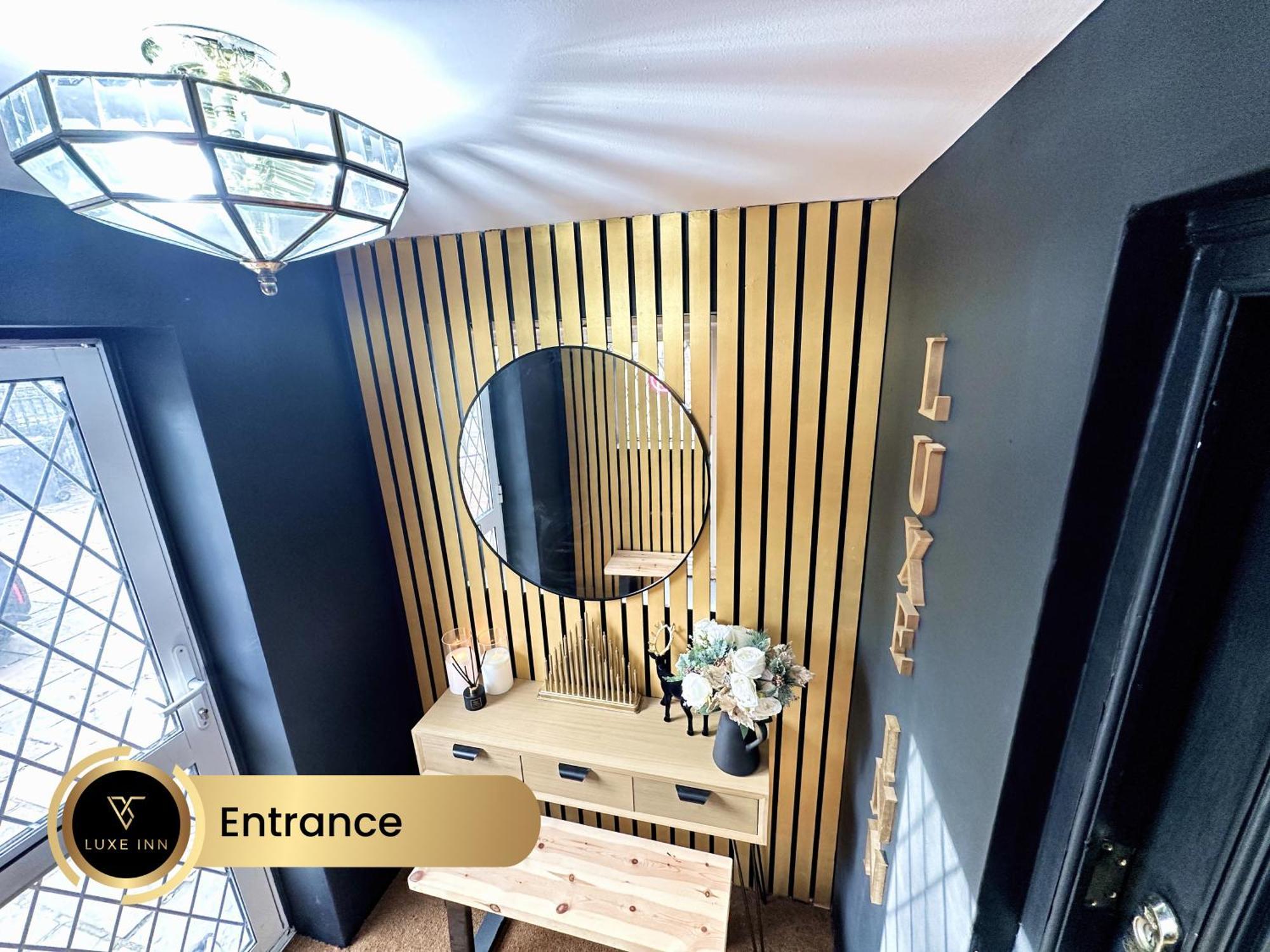 4 Bedroom House, Heathrow Airport, Luxe Inn Colnbrook Ngoại thất bức ảnh