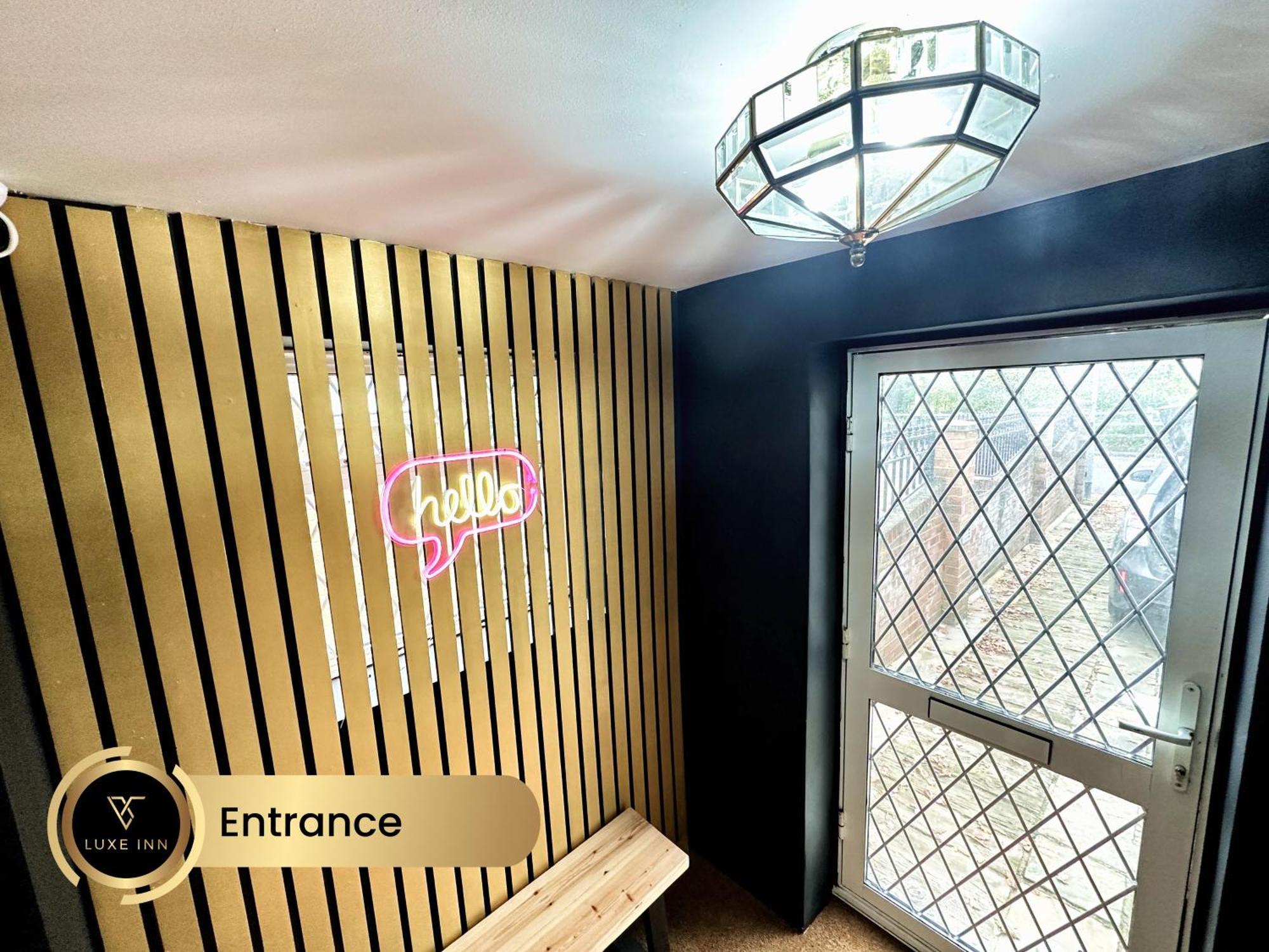 4 Bedroom House, Heathrow Airport, Luxe Inn Colnbrook Ngoại thất bức ảnh